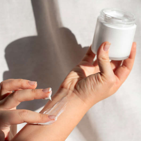 Chon-sap-tay-trang-lam-sach-cho-da-toi-mau (7)